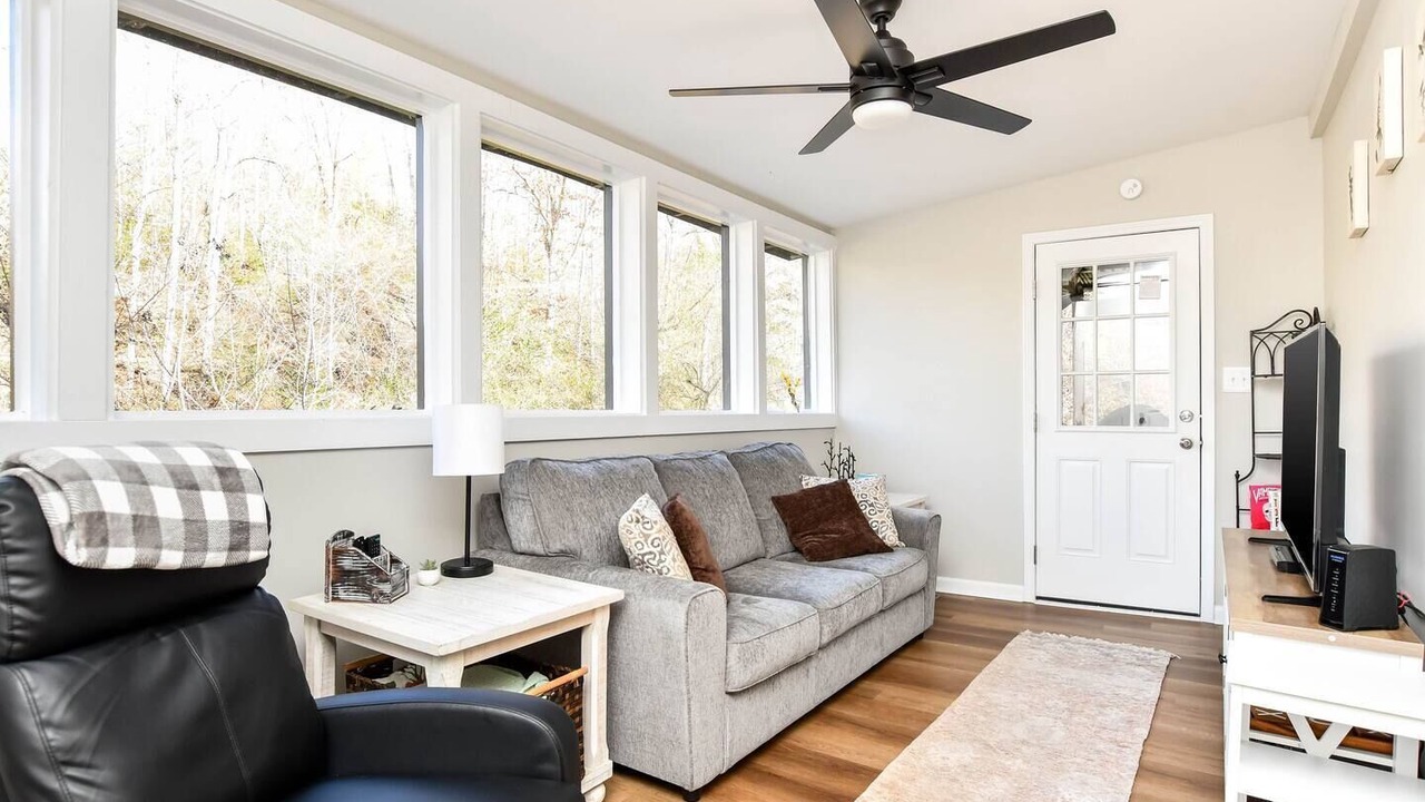 Photo of Livingroom in Marietta