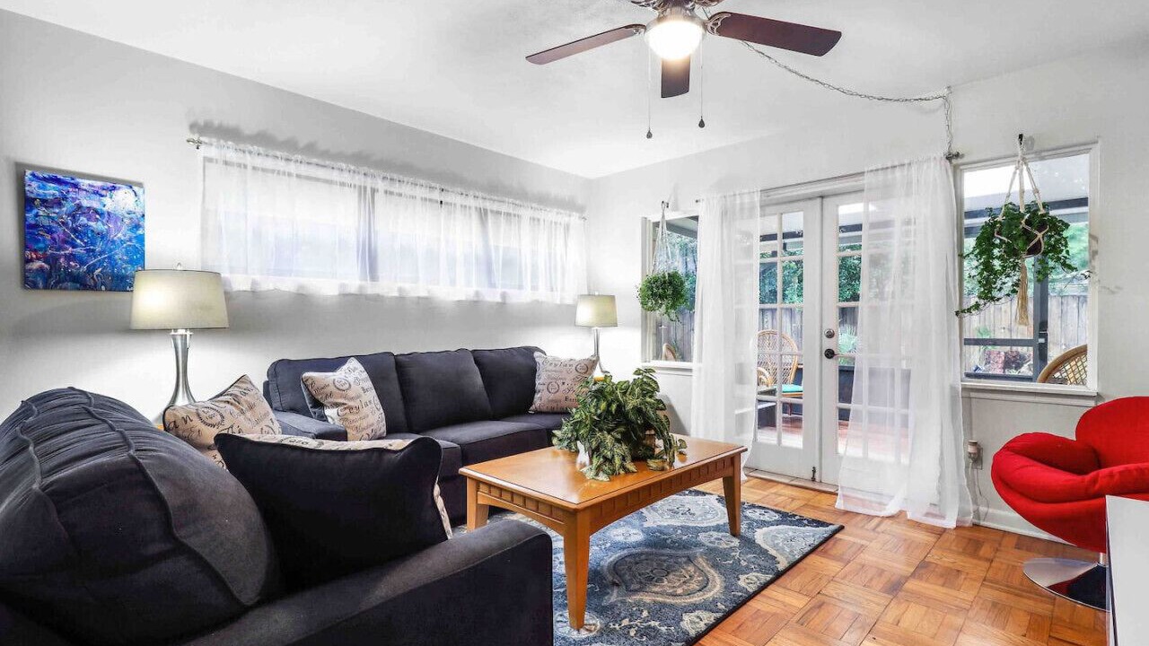 Photo of Livingroom in Gainesville