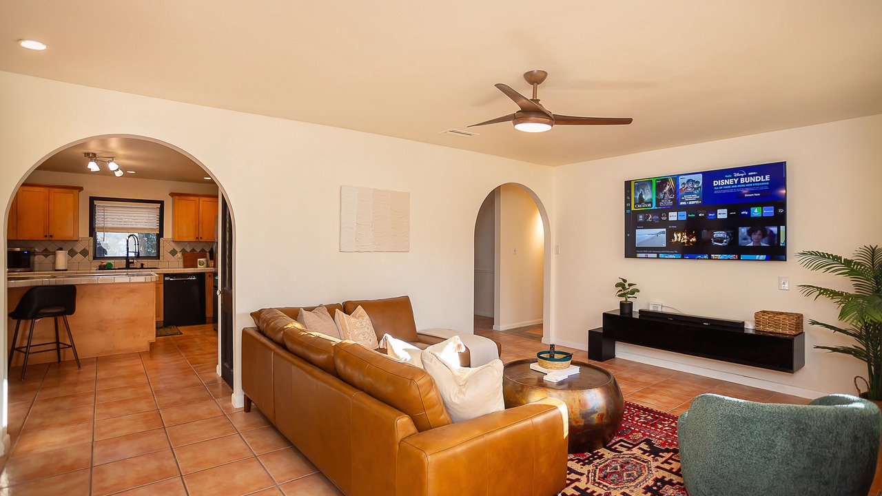Photo of Livingroom in Gainesville