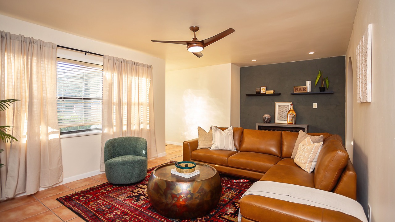 Photo of Livingroom in Gainesville