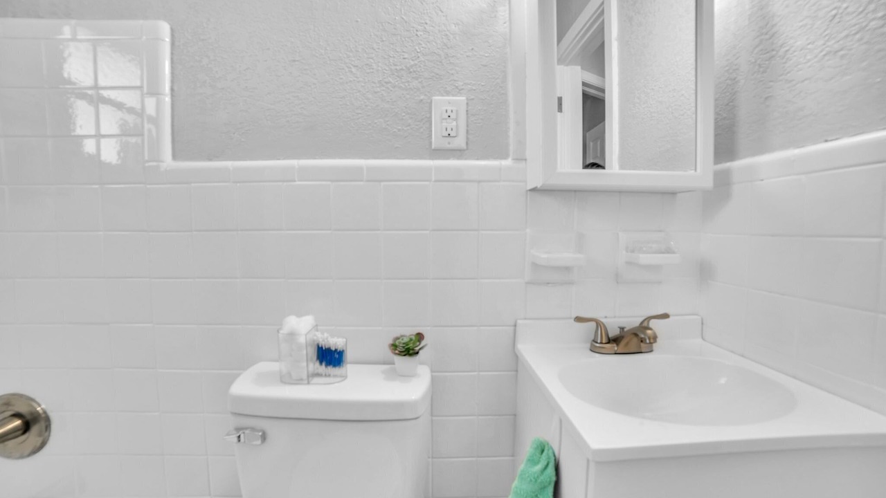 Photo of Bathroom in Plant City