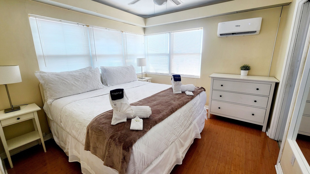 Photo of Bedroom in Bay Esplanade