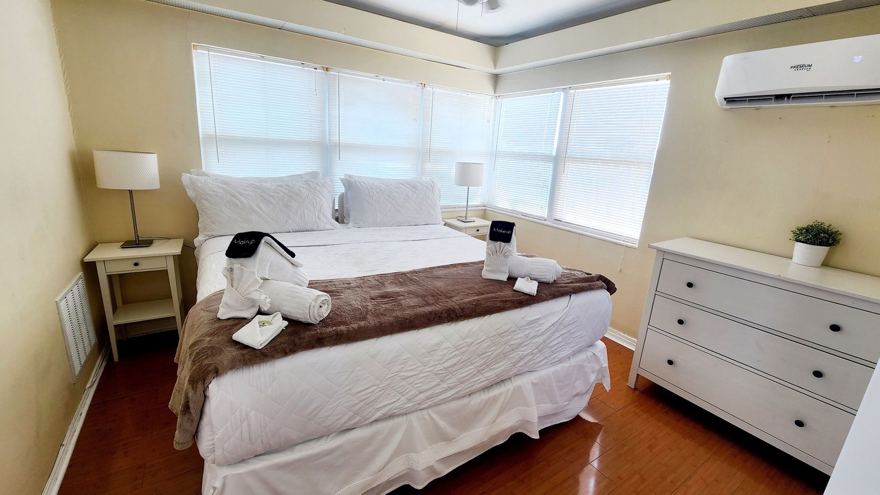 Photo of Bedroom in Bay Esplanade