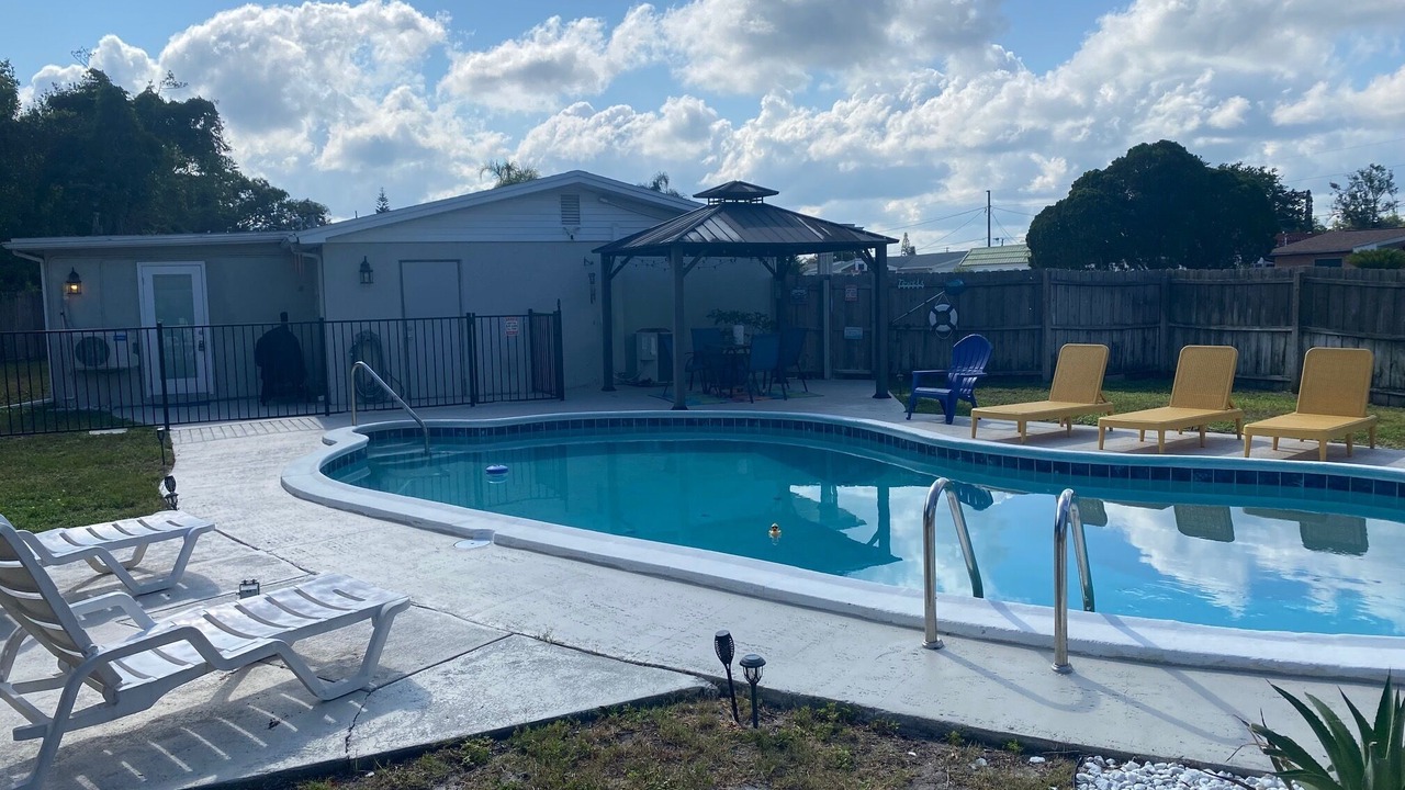 Photo of Outdoor in Colonial Hills