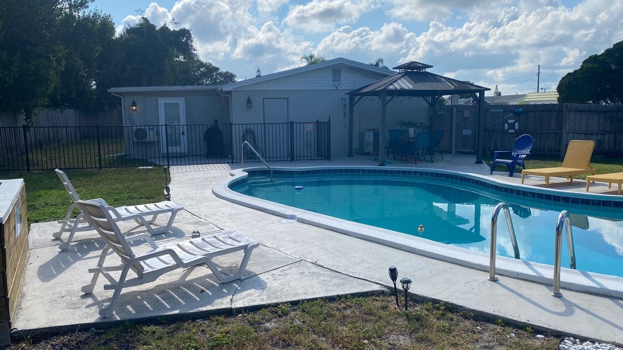 Photo of Outdoor in Colonial Hills