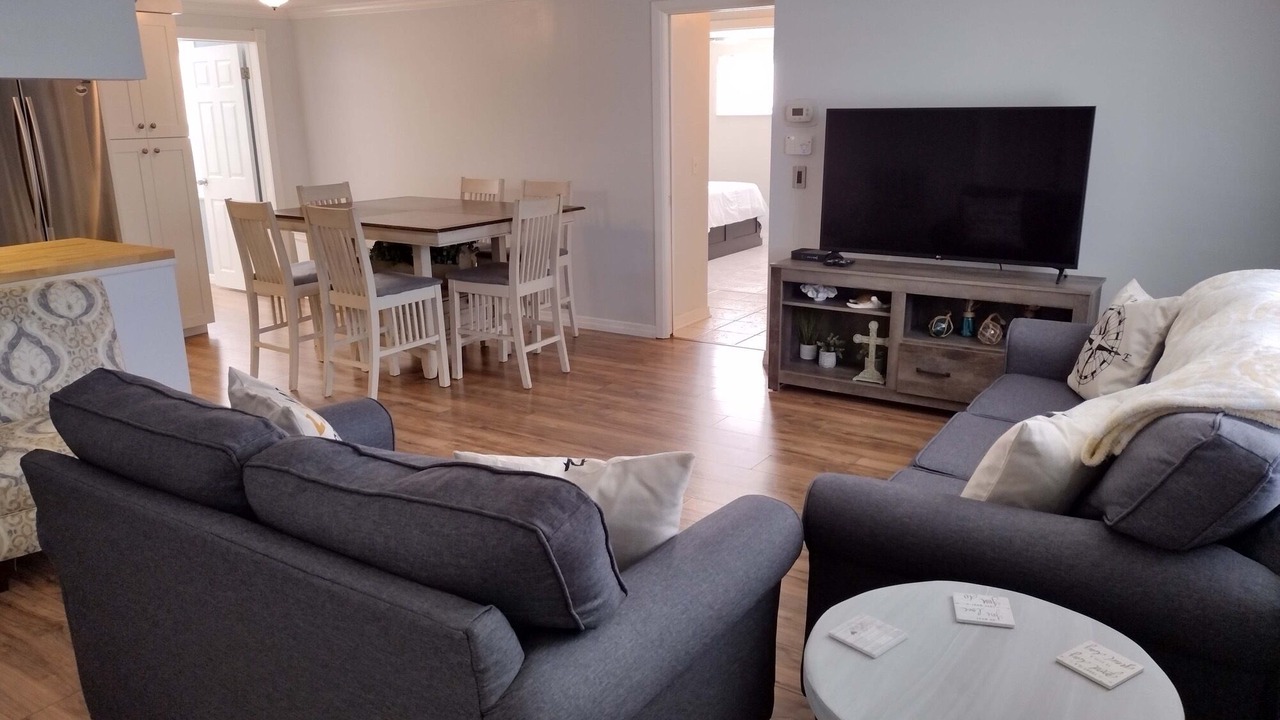 Photo of Livingroom in Colonial Hills