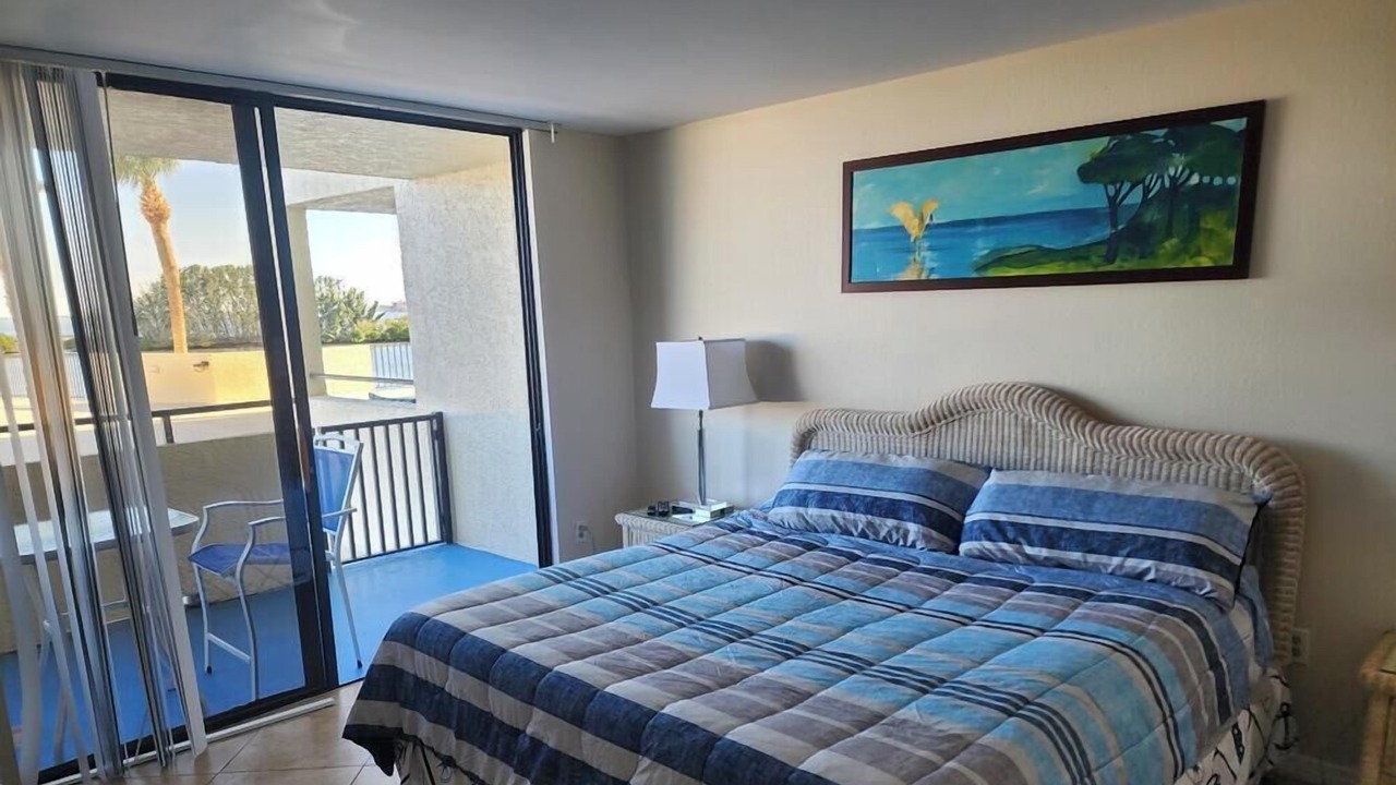 Photo of Bedroom in Hudson
