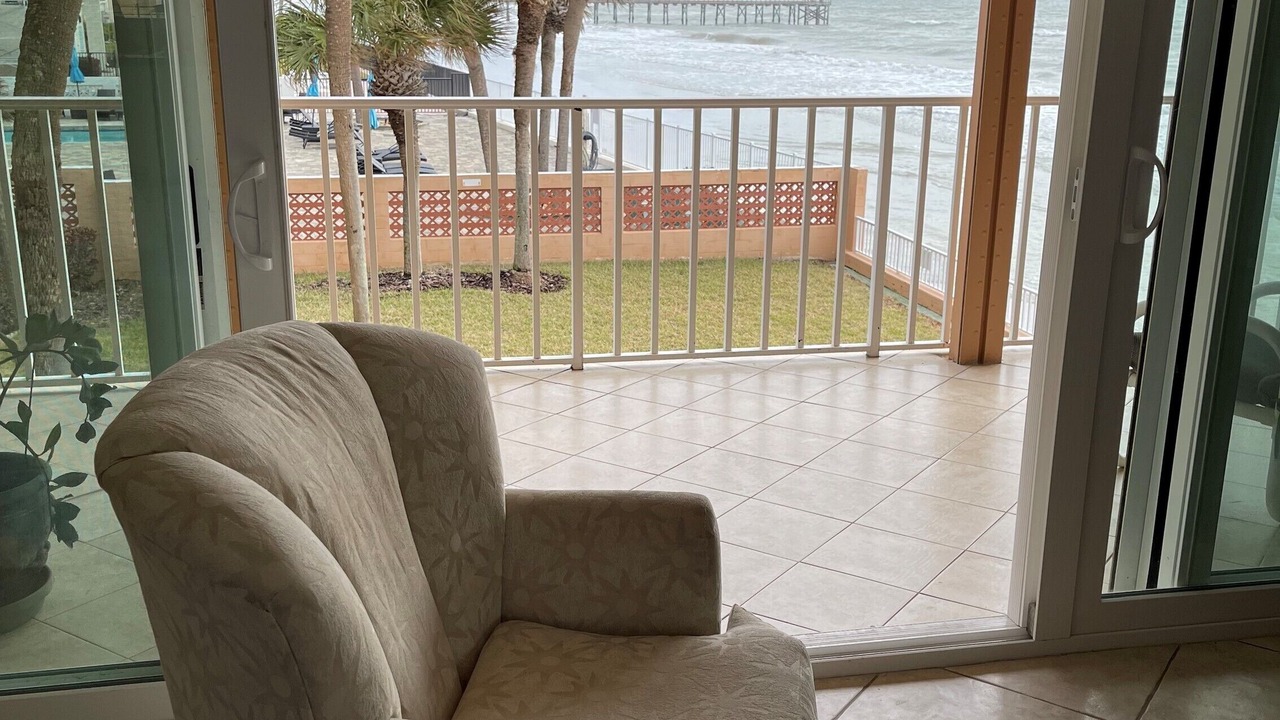 Photo of Livingroom in Redington Beach