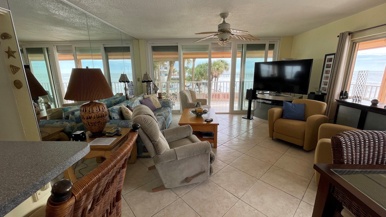 Photo of Bedroom in Redington Beach