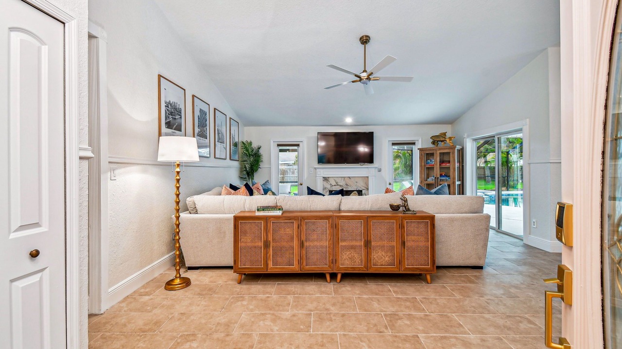 Photo of Livingroom in Cove