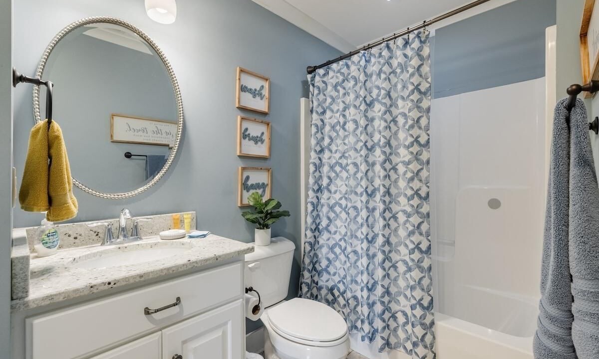 Photo of Bathroom in Lake Secession