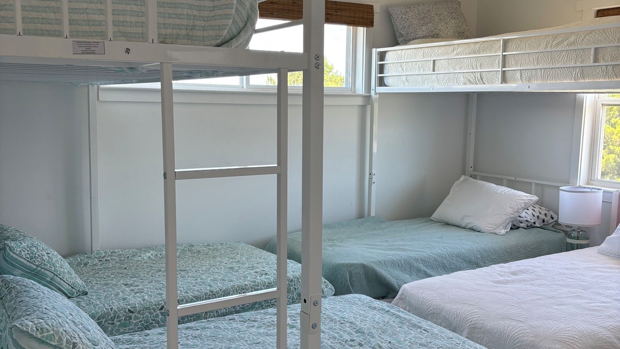 Photo of Bedroom in Sandbridge