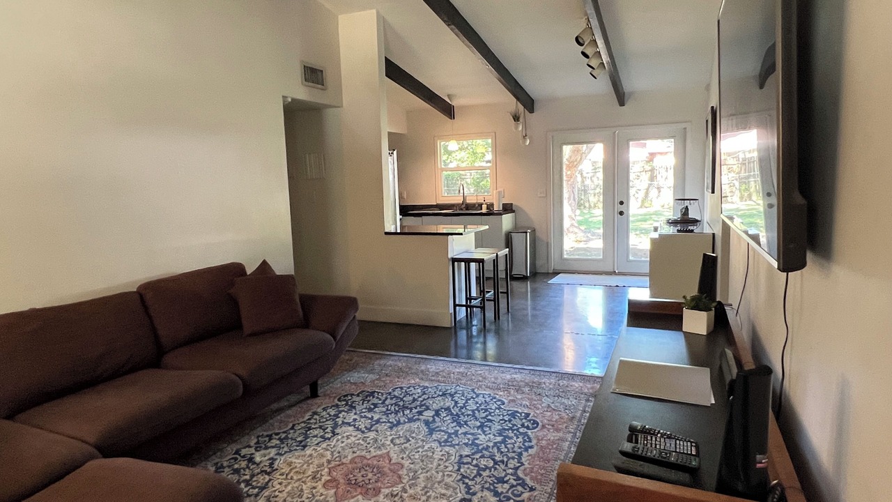 Photo of Livingroom in Gainesville