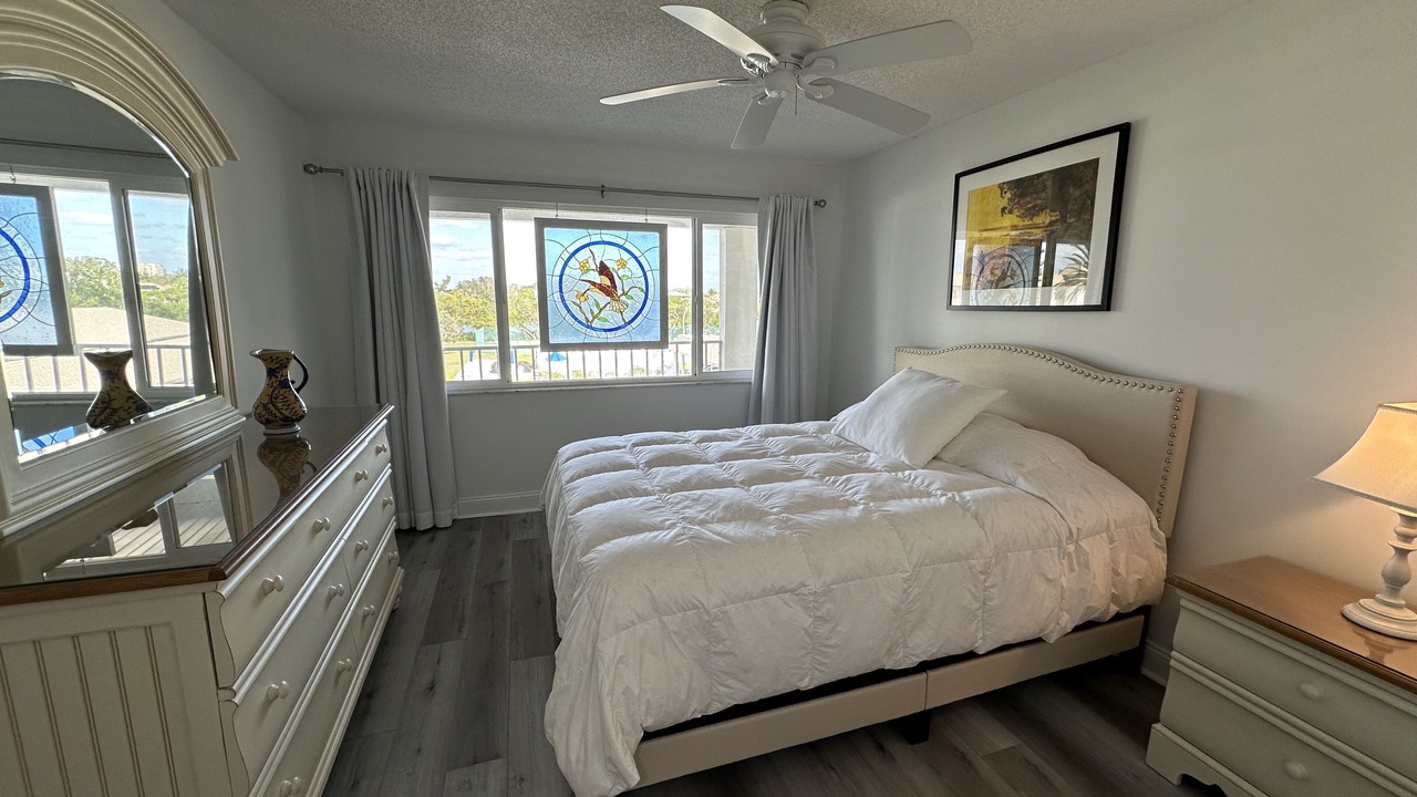 Photo of Bedroom in Longboat Key