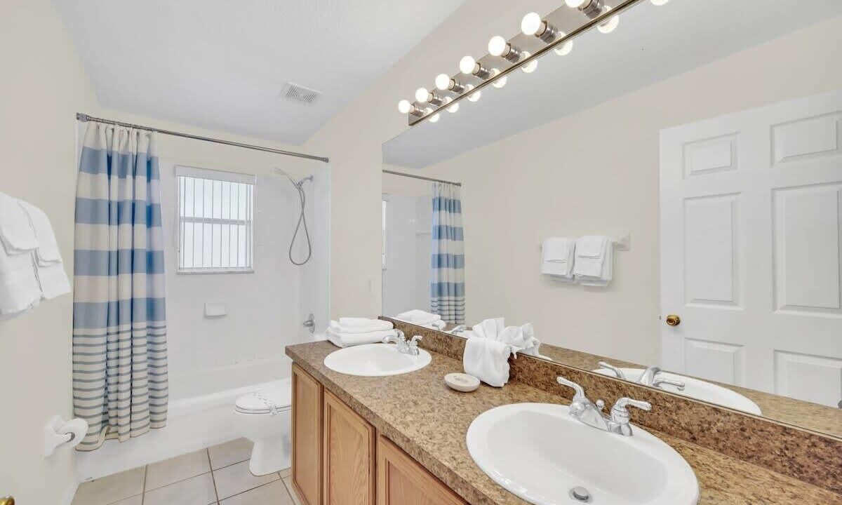 Photo of Bathroom in Highlands Reserve