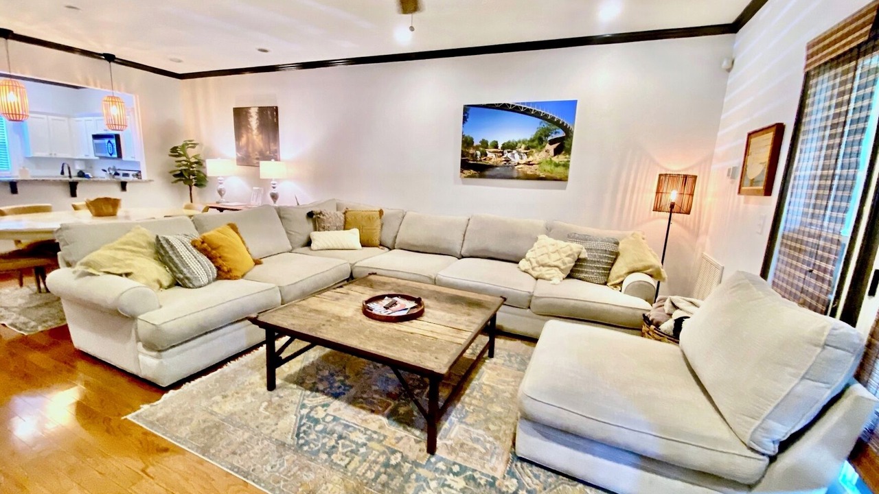 Photo of Livingroom in West End