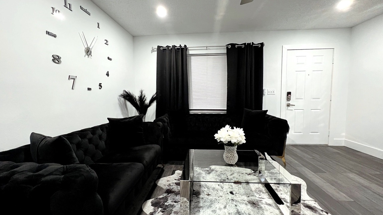Photo of Livingroom in Clearwater
