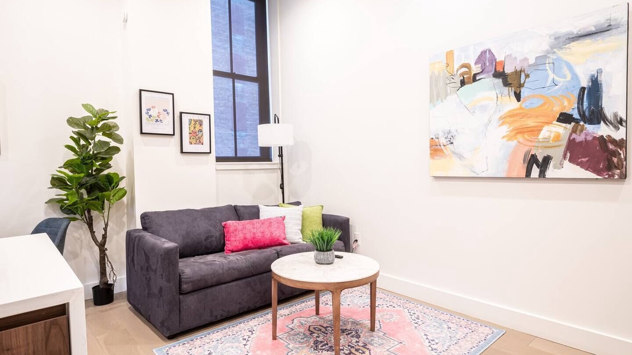 Photo of Livingroom in Central Business District