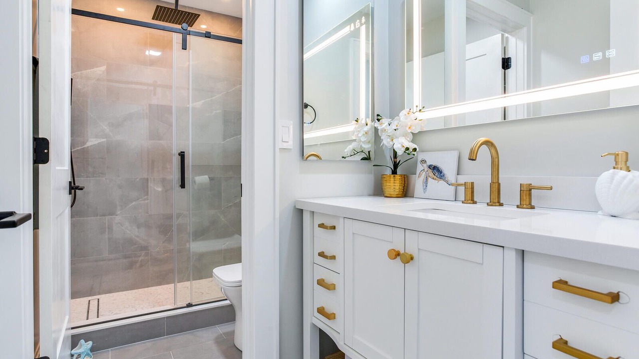 Photo of Bathroom in Palm Harbor