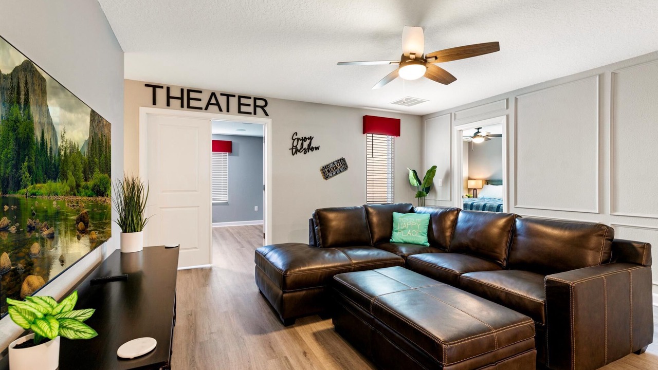 Photo of Livingroom in Four Corners