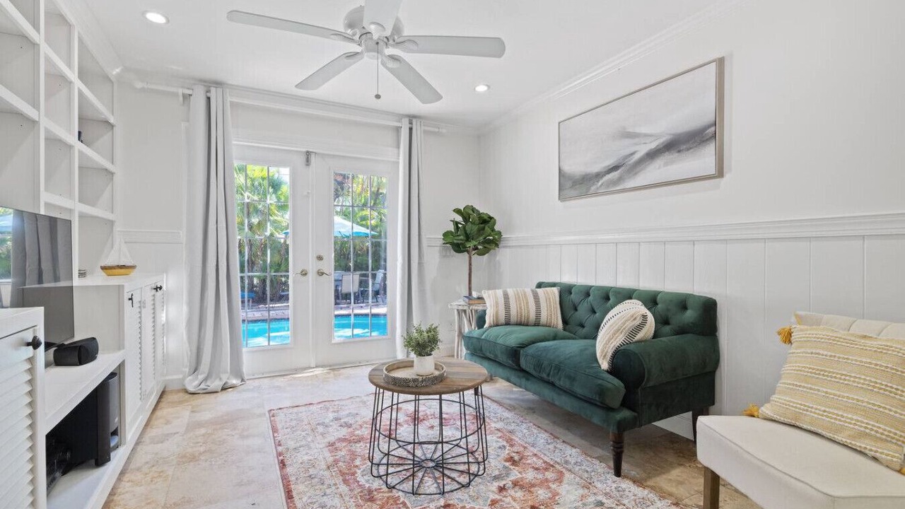 Photo of Livingroom in Ilexhurst