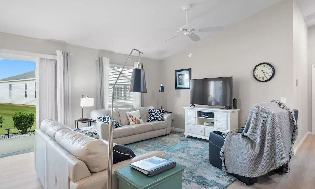 Photo of Livingroom in Fernandina