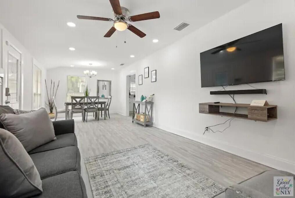 Photo of Livingroom in Tampa