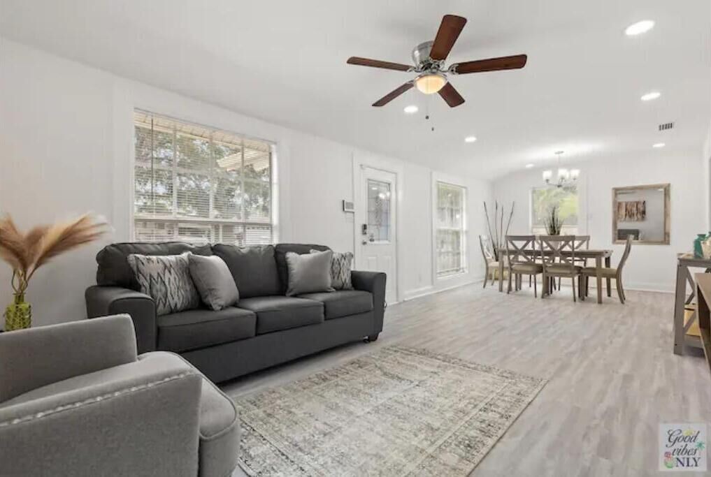 Photo of Livingroom in Tampa