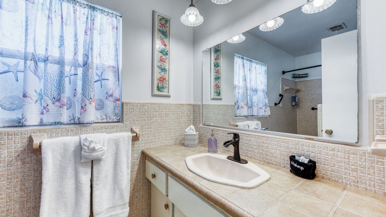 Photo of Bathroom in Cocoa Isles