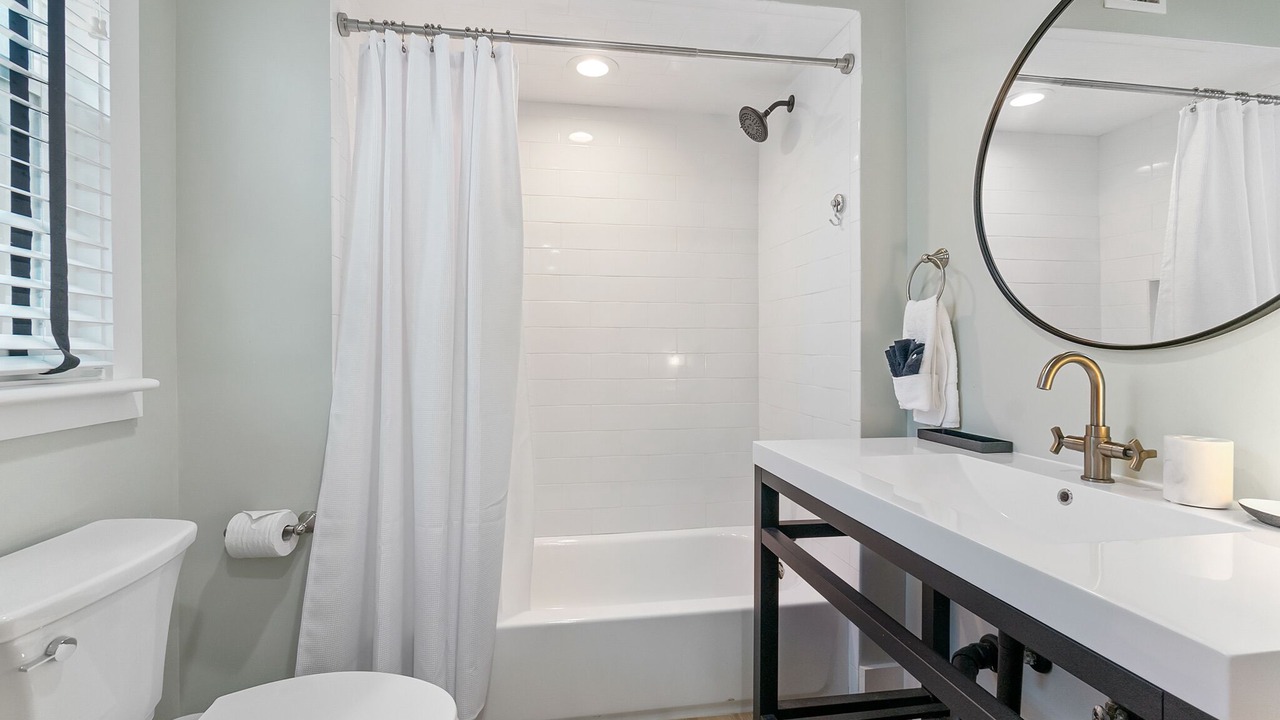 Photo of Bathroom in Downtown Historic District