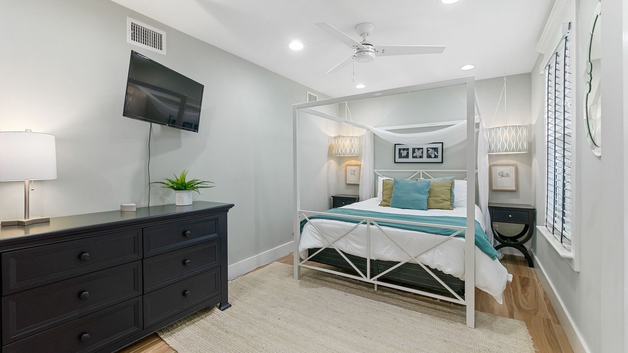 Photo of Bedroom in Downtown Historic District