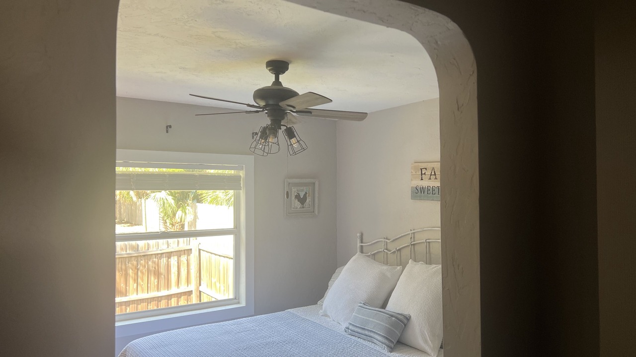Photo of Bedroom in Bayou Oaks