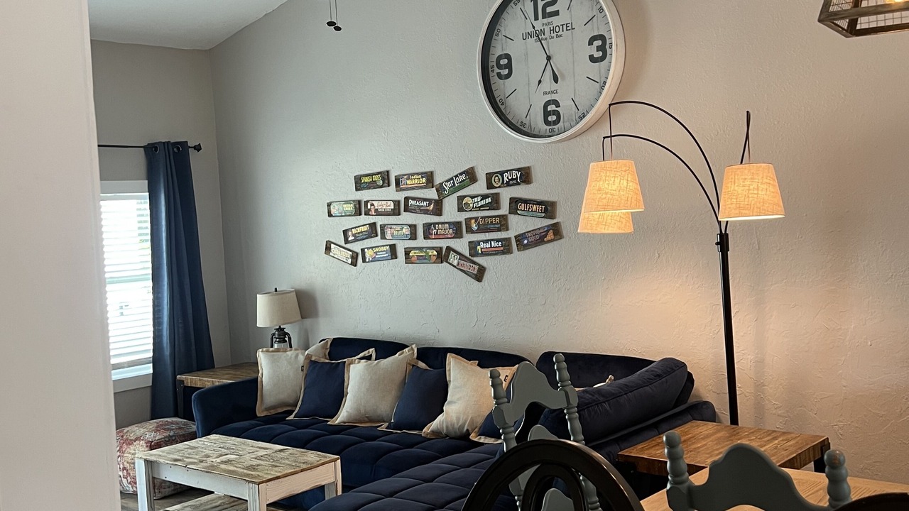 Photo of Livingroom in Bayou Oaks
