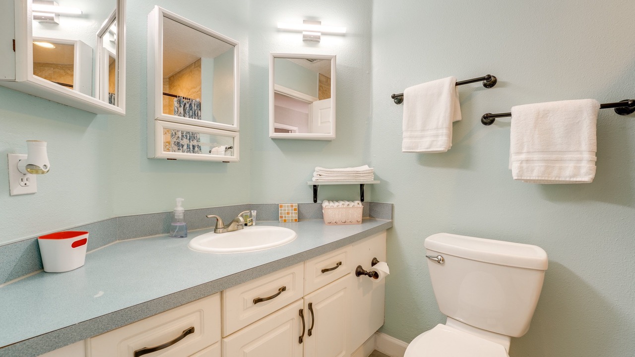 Photo of Bathroom in Bay Esplanade