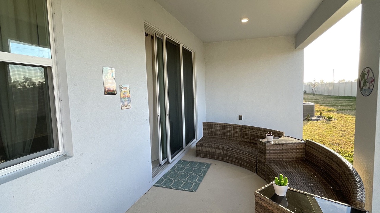 Photo of Patio Balcony in Apollo Beach