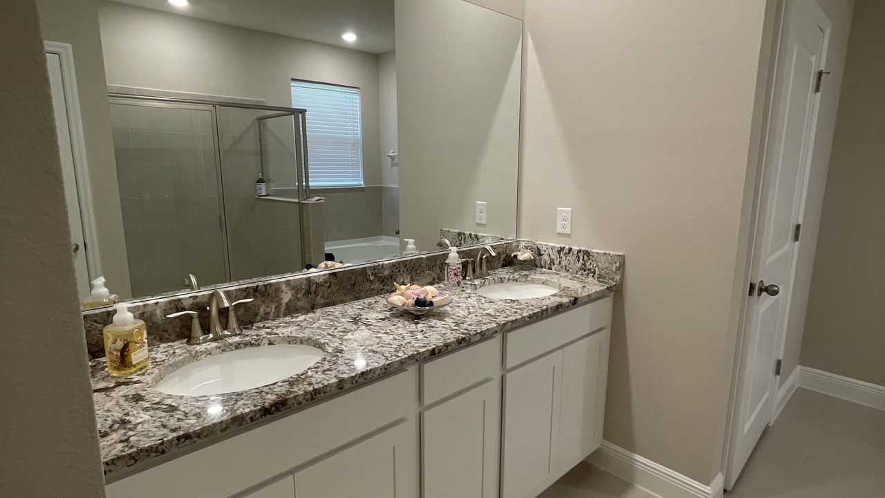 Photo of Bathroom in Apollo Beach