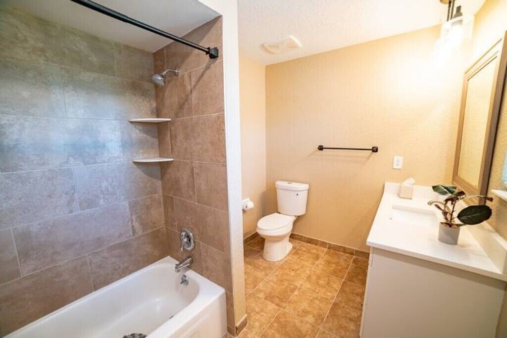 Photo of Bathroom in Deltona Lakes