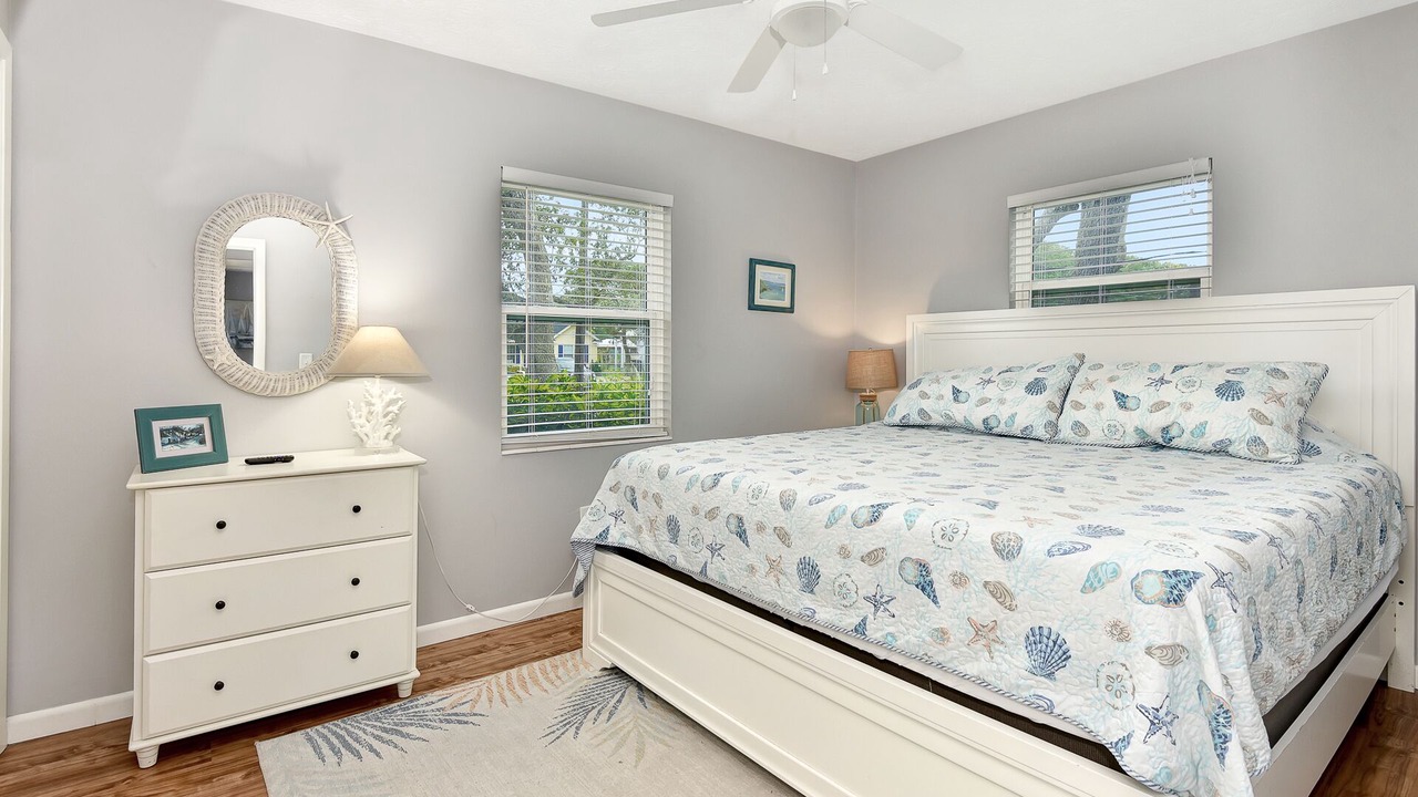 Photo of Bedroom in Butler Beach
