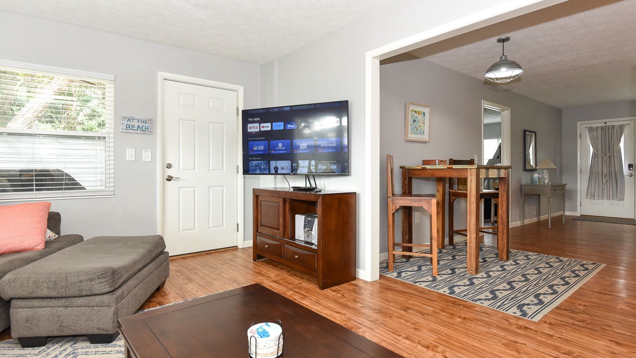 Photo of Livingroom in Butler Beach