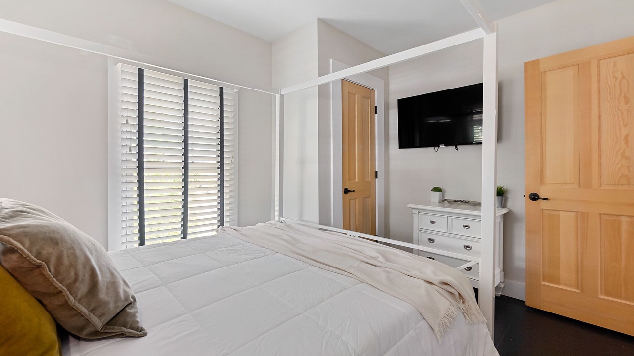 Photo of Bedroom in Downtown Historic District