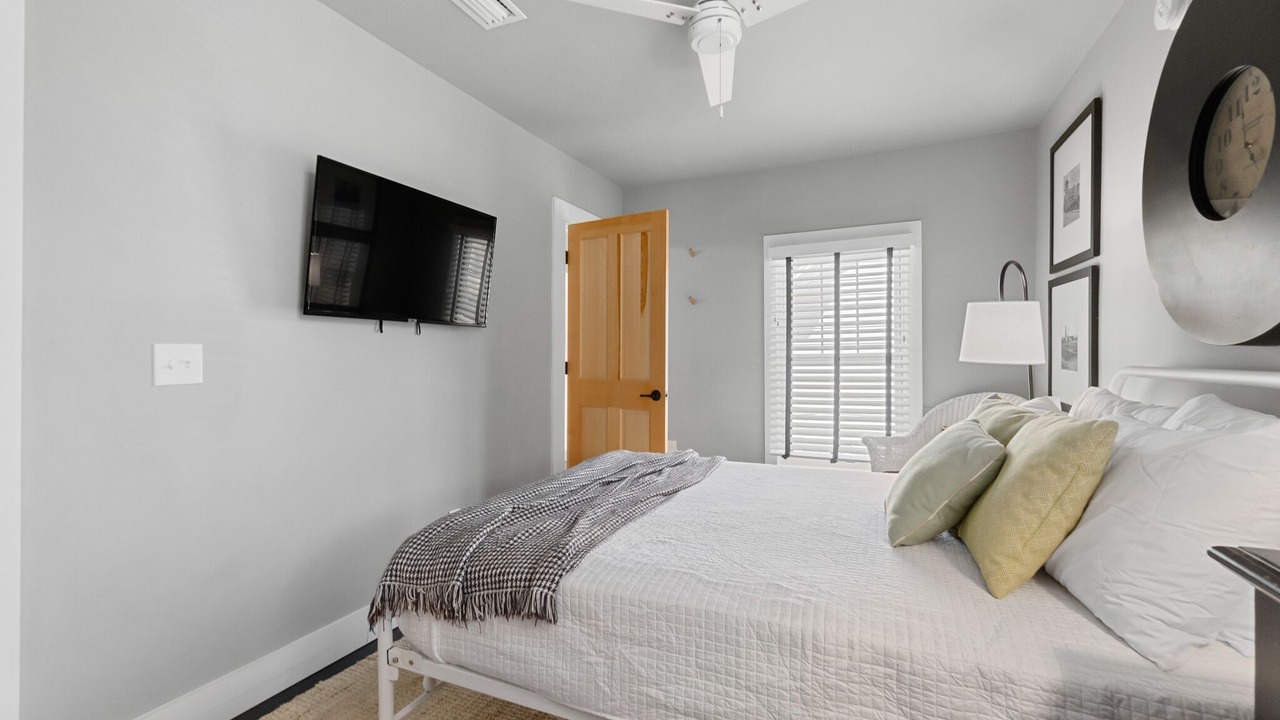 Photo of Bedroom in Downtown Historic District