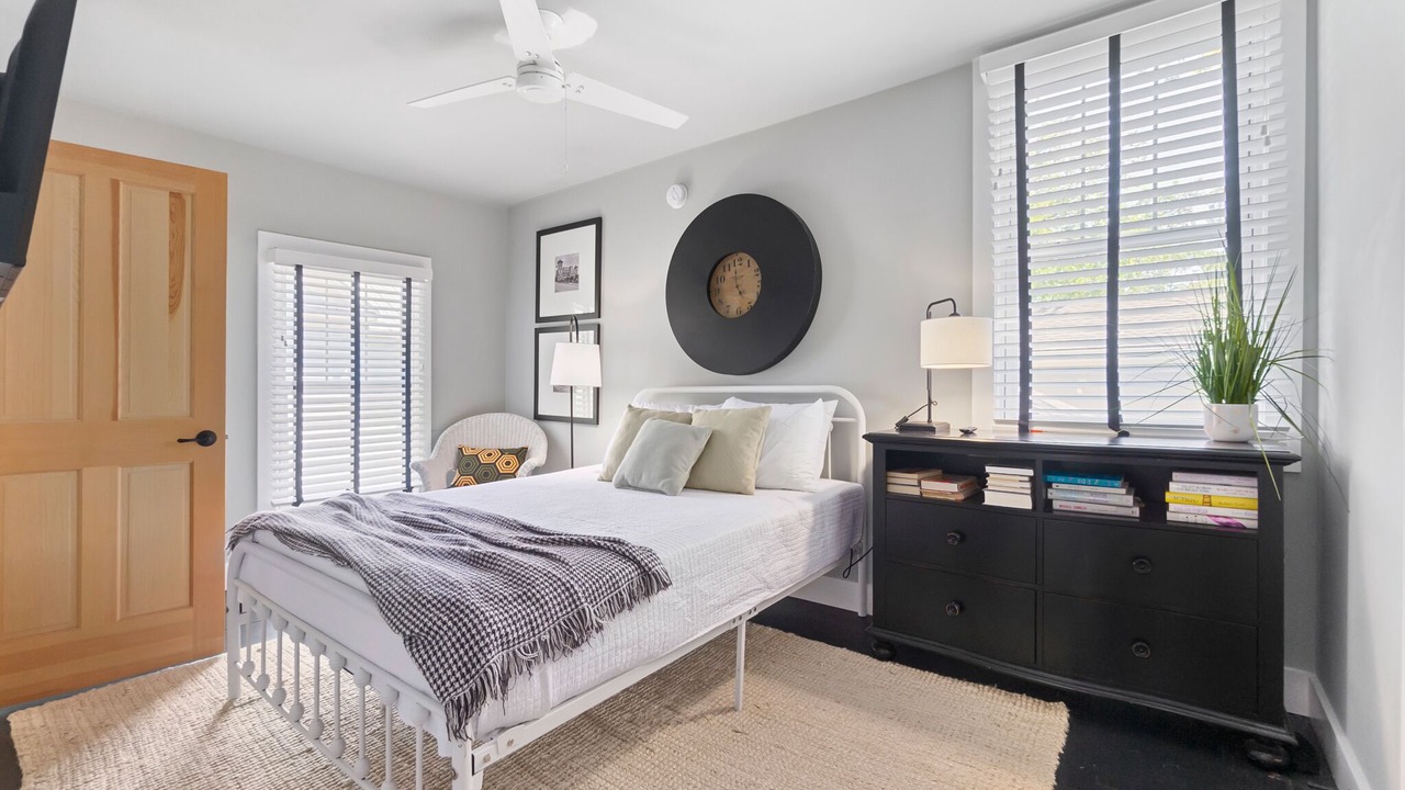 Photo of Bedroom in Downtown Historic District