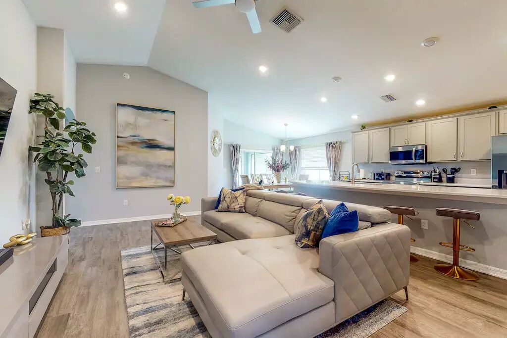 Photo of Livingroom in Palmetto