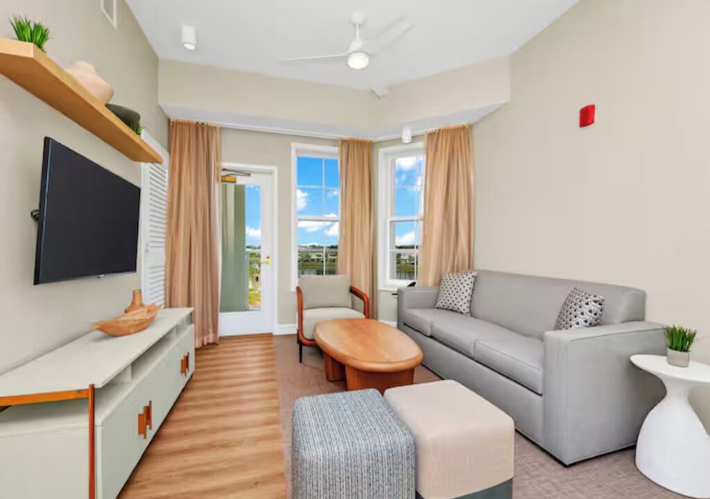 Photo of Livingroom in Bay Lake