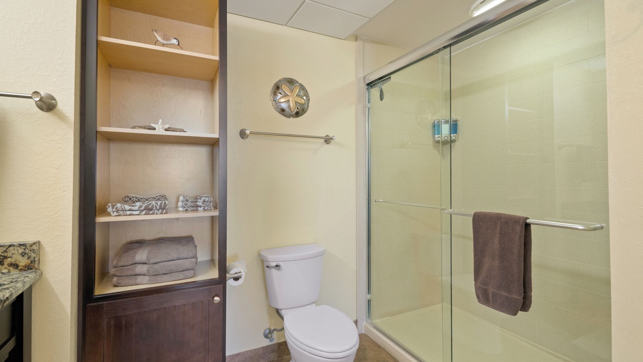 Photo of Bathroom in Independence Square