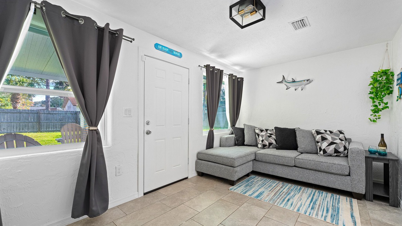 Photo of Livingroom in New Smyrna Beach