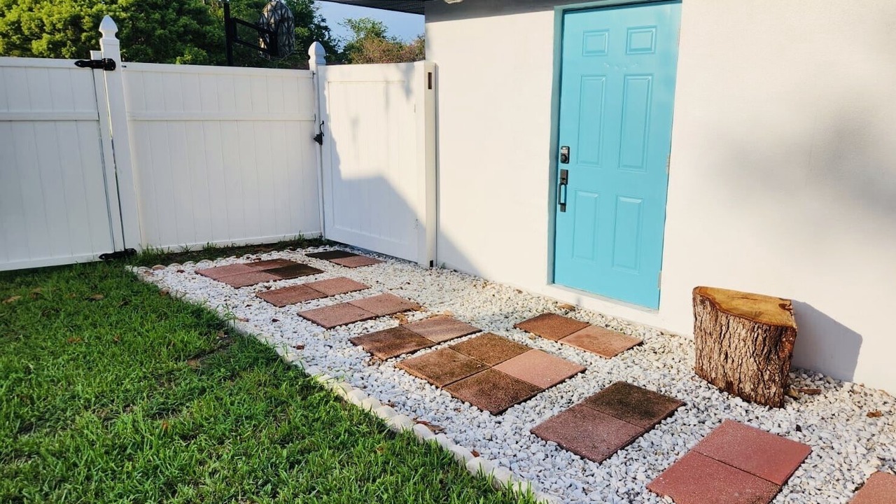Photo of Outdoor in Bloomingdale