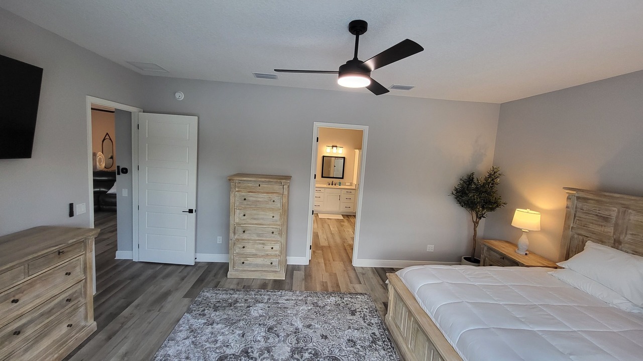 Photo of Bedroom in Okahumpka