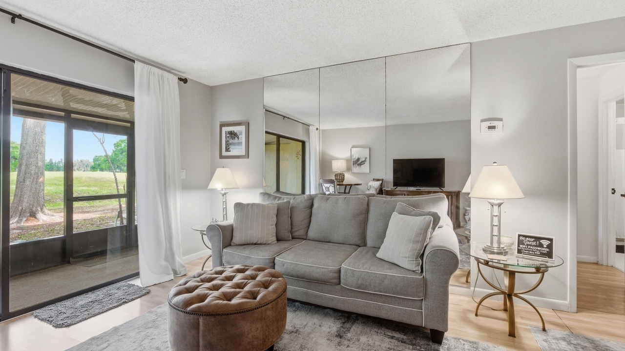 Photo of Livingroom in Nichols
