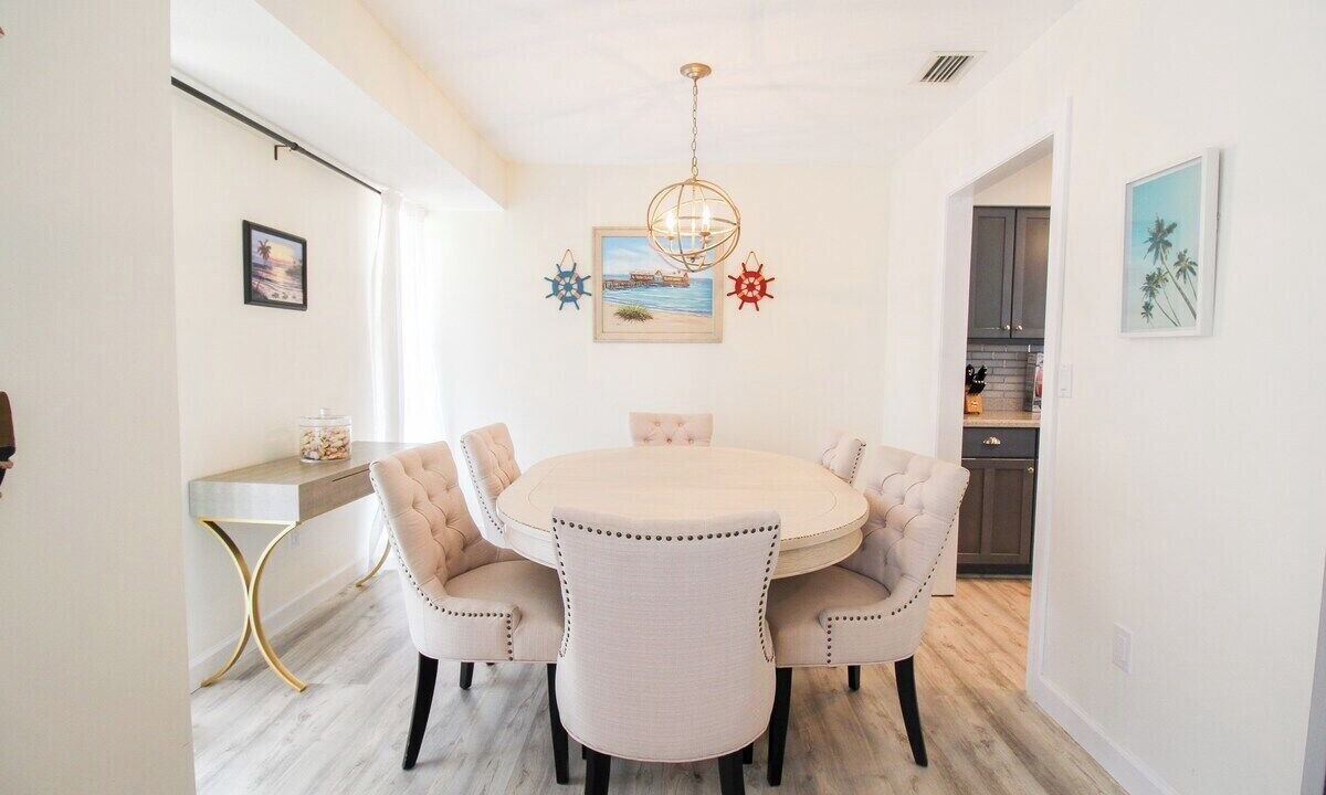 Photo of Livingroom in South Sarasota